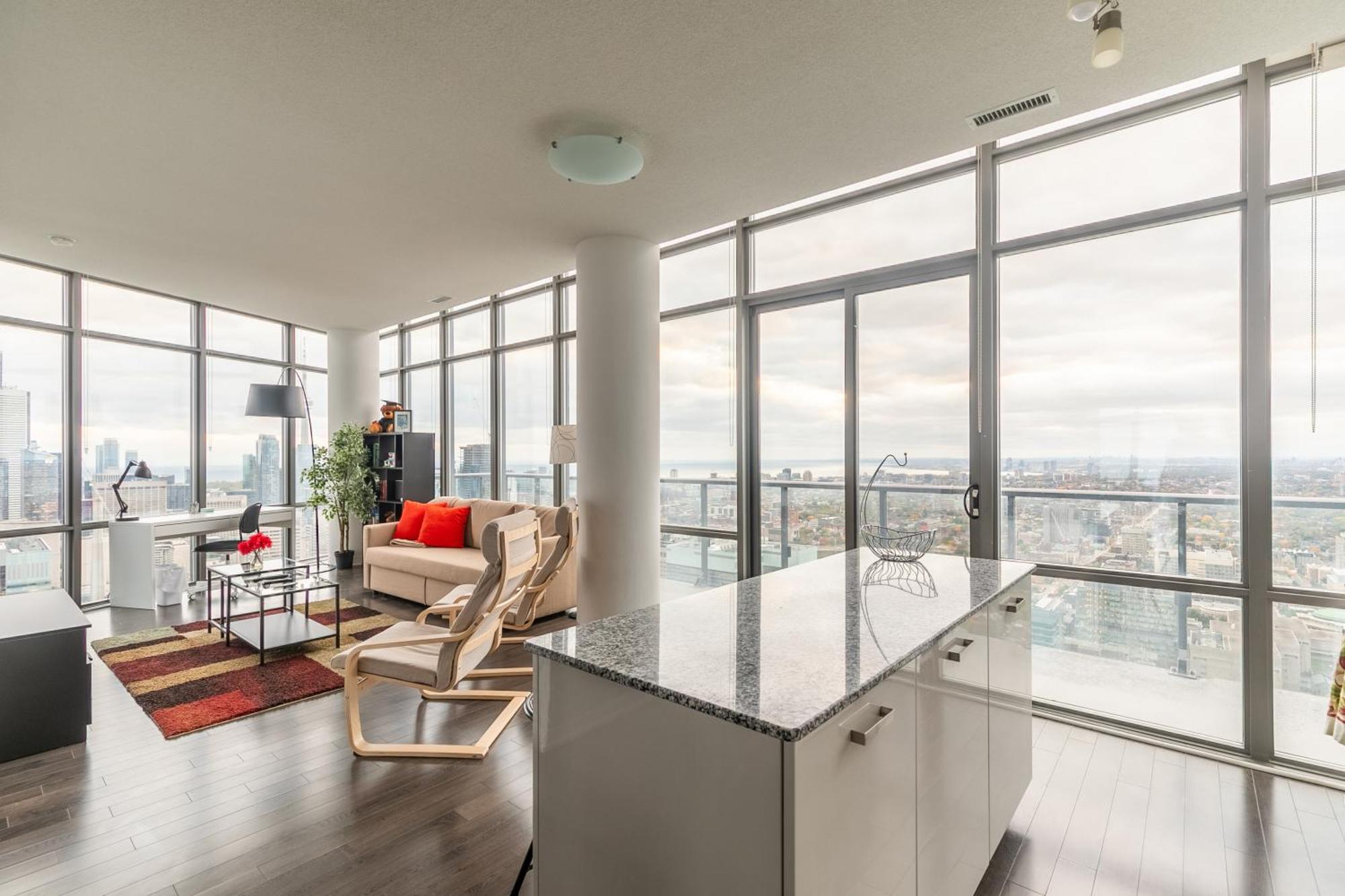 Great View High Rise In Central Toronto Exterior photo